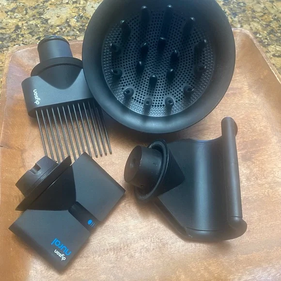 Dyson Black Hair Dryer Attachment Set - Picture 3 of 5